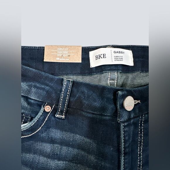 🏷️ BKE Gabby Jean - Picture 3 of 5